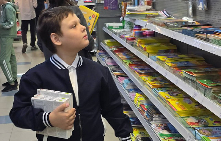 Около 3000 тульских школьников получили выплату к 1 сентября