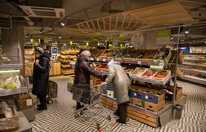 В деревне Тулы полицейские задержали рецидивиста, укравшего продукты из магазина