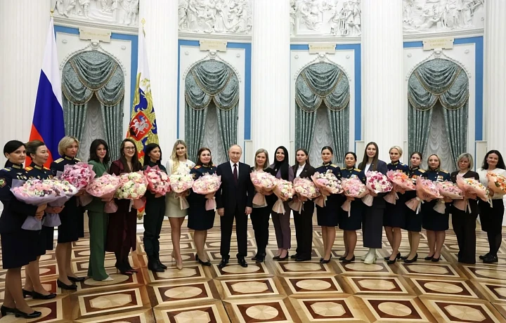 Тулячки Марина Киселёва и Юлия Потетюрина встретились в Кремле с Владимиром Путиным