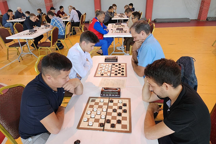 Тульские шашисты завоевали «золото» на чемпионате России по русским шашкам