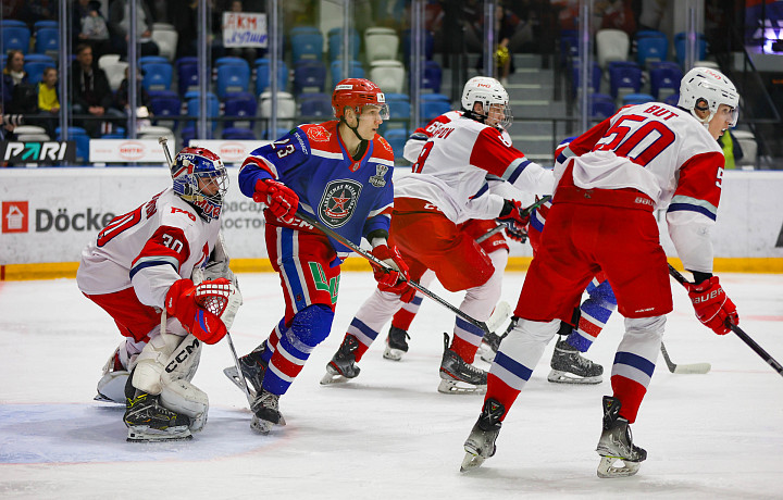 Тульская «Академия Михайлова» проиграла «Локо» в первом домашнем матче плей-офф