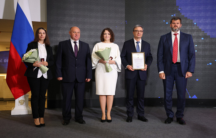 Ученым ТулГУ вручили премию Мосина