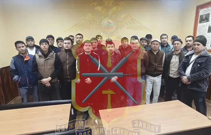 В Новомосковске полиция выявила 26 нелегальных мигрантов