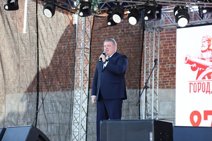 Илья Беспалов посетил праздничные мероприятия в День города Тулы