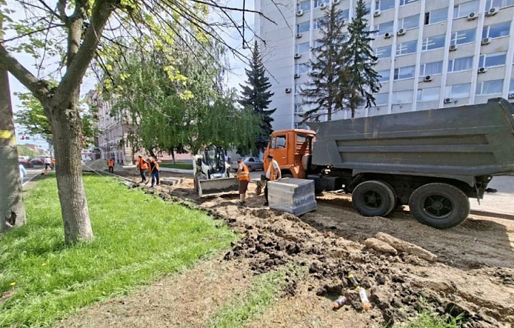 На Красноармейском проспекте начали ремонт: появятся велодорожка и первые в Туле диагональные переходы