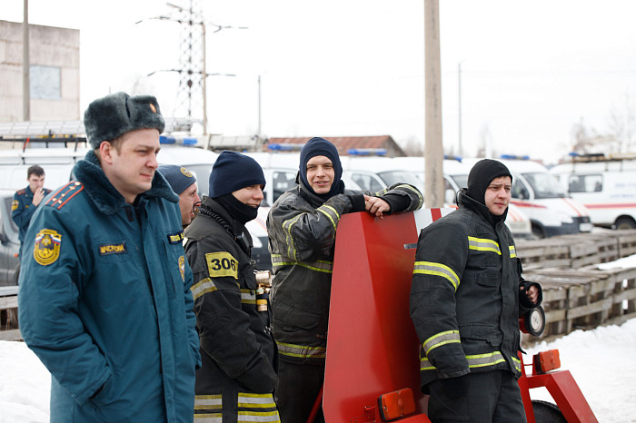 В Туле прошли соревнования среди спасателей по ликвидации последствий ДТП