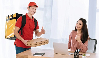 В Туле школьникам предлагают вакансии курьеров, продавцов и промоутеров