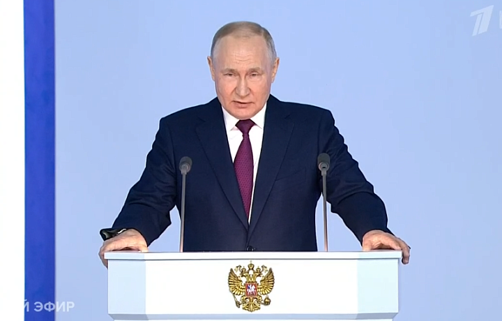 Путин: Запад намерен перенести локальный конфликт в глобальное противостояние