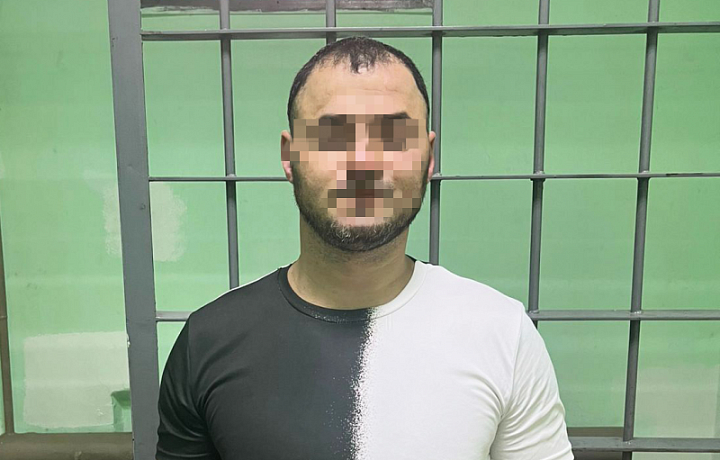 Нетрезвый щекинец угнал автомобиль и попытался скрыться на нем от сотрудников ДПС