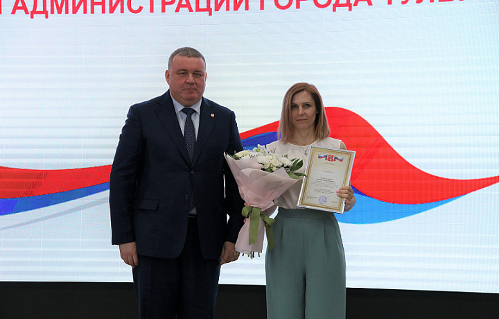 Илья Беспалов поздравил тульских металлургов с профессиональным праздником