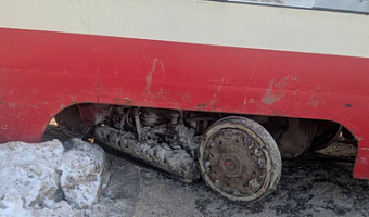 Трамвай №9 сошел с рельсов в Туле