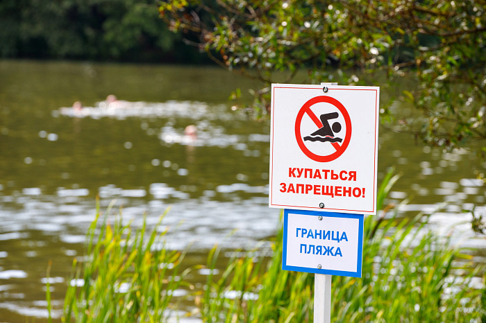 Туляки заполнили пляж Центрального парка в первый рабочий день недели