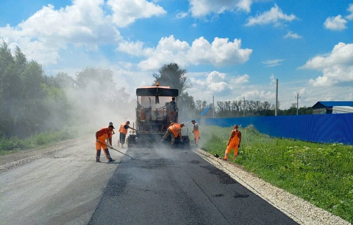 ﻿В Тульской области для ремонта дорог применяют современные технологии и материалы