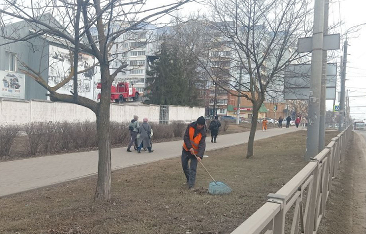 За сутки с улиц Тулы вывезен 301 кубометр смета