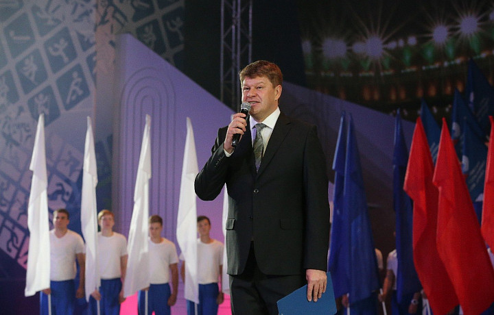Губерниев в ответ на критику в адрес тульской лыжницы Фалеевой: Вяльбе тоже бегала под олимпийским флагом и что-то не сильно горевала