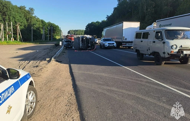 Шесть человек пострадали в ДТП на трассе М-2 под Тулой вечером 10 июня