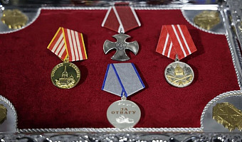 Губернатор Миляев вручил тулякам государственные и региональные награды