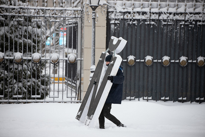 Тулу засыпало снегом: как в городе борются с последствиями стихии