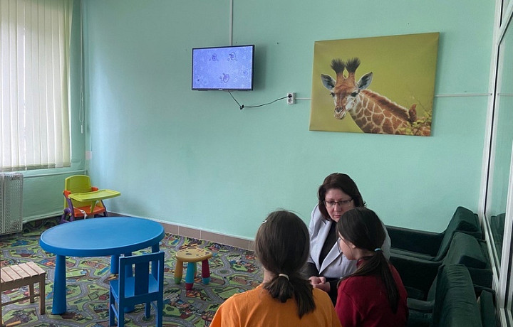 Ирина Кузнецова рассказала, что семью с детьми в тульском лесу помогли найти местные жители