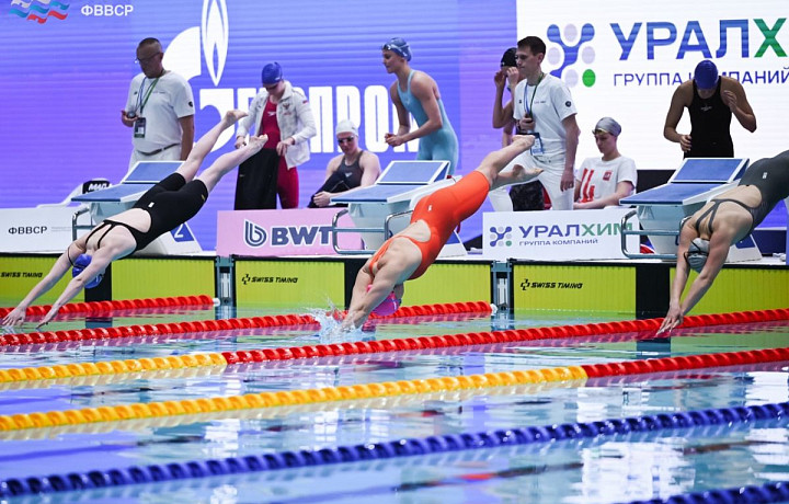 Тульские пловчихи покорили пьедестал на чемпионате ЦФО по плаванию