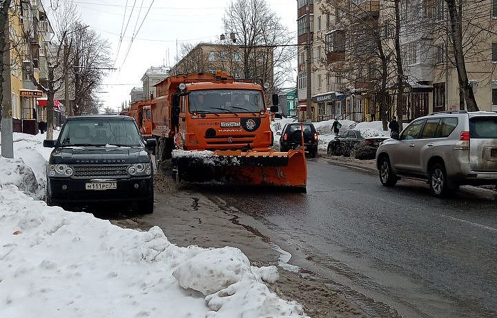 Туляков просят не парковаться на площади Искусств 19 и 20 февраля из-за уборки снега