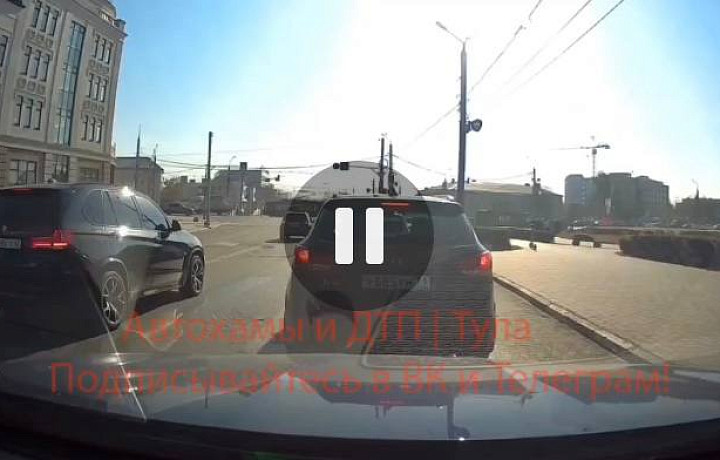 В Туле заметили дерзкого нарушителя ПДД из Рязани