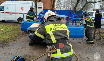 Киреевские спасатели отработали действия при ДТП