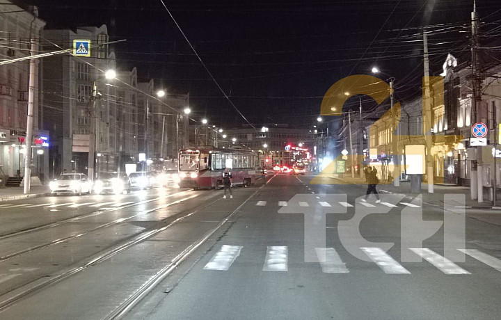 Трамвай сошел с рельсов на улице Советской в Туле