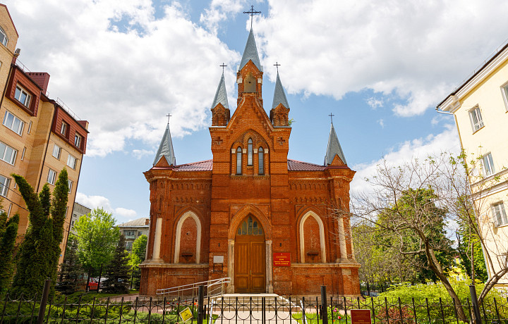 В Туле 129 лет назад начали строить Храм Святых Апостолов Петра и Павла – как выглядит святыня