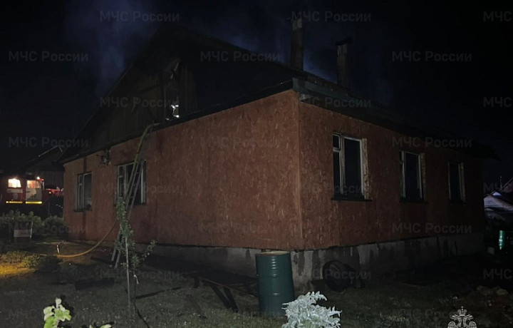 Следователи начали проверку по факту смерти двух человек при пожаре в Заокском районе