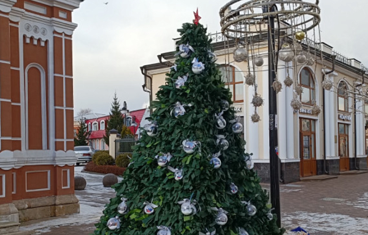 Туляков приглашают принять участие в Фестивале креативных елок