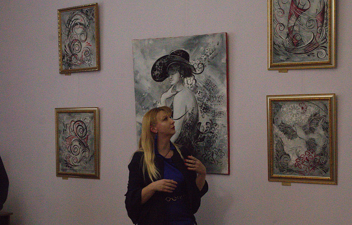 В Тульском краеведческом музее начала работу выставка Татьяны Кравцовской