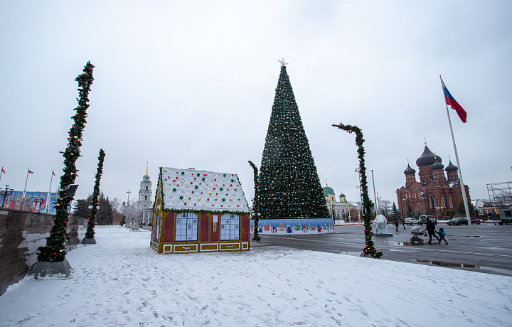 В Туле потратят больше 300 тысяч рублей на новогодние баннеры
