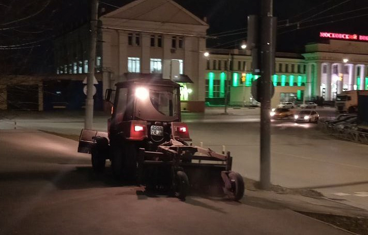 На уборку Тулы 20 ноября выйдет порядка 130 единиц специализированной техники