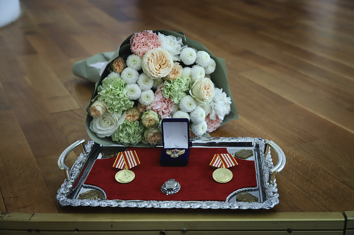 «В ваших руках находится будущее нашей страны»: Дмитрий Миляев вручил награды работникам системы среднего профобразования региона