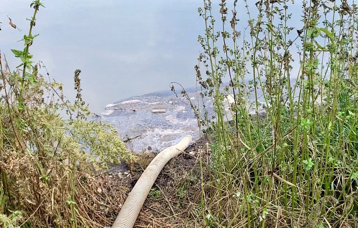 В Узловском районе местные жители пожаловались экологам на неприятный тошнотворный запах