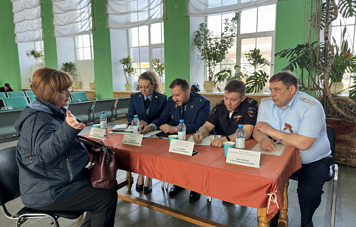 Тулякам рассказали, как защитить свои права на железнодорожном, водном и воздушном транспорте