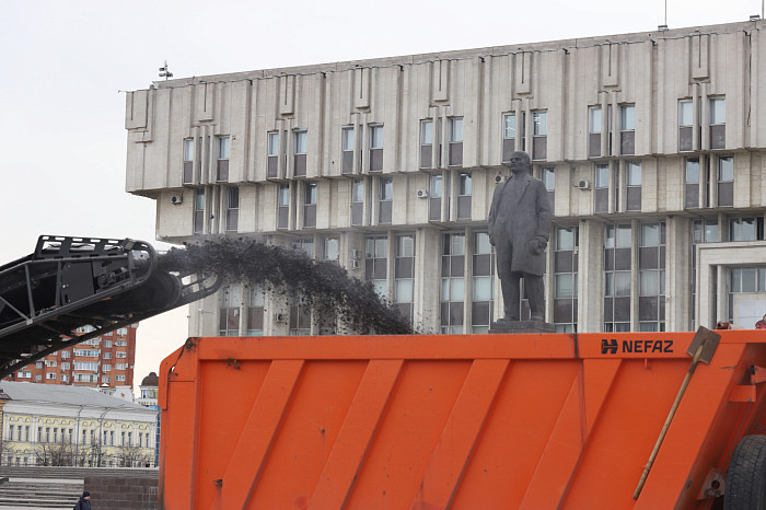 В Туле приступили к ремонту площади Ленина