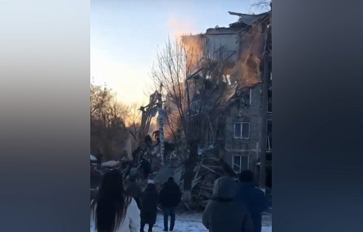 ﻿В Ефремове из-за взрыва газа обрушился подъезд жилого дома