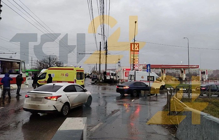 Опубликовано видео с места смертельного ДТП на Пролетарском мосту в Туле