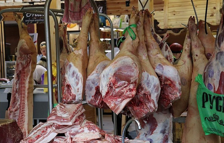 Диетолог заявила об угрозе прерывания беременности из-за отказа от мяса