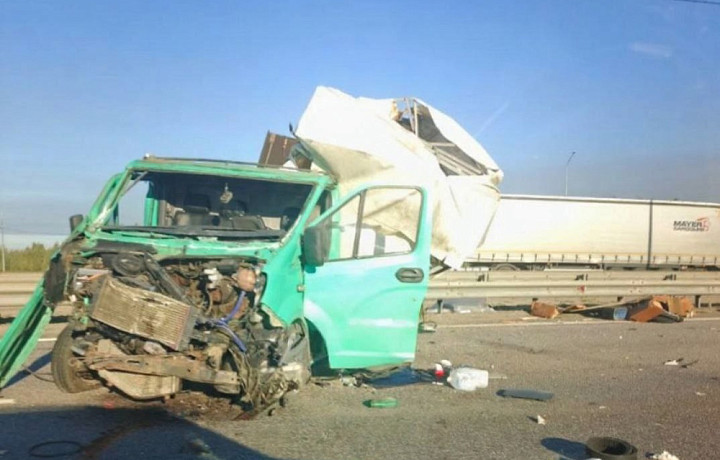 Грузовик и фура устроили ДТП на трассе М-4 «Дон» в Киреевском районе
