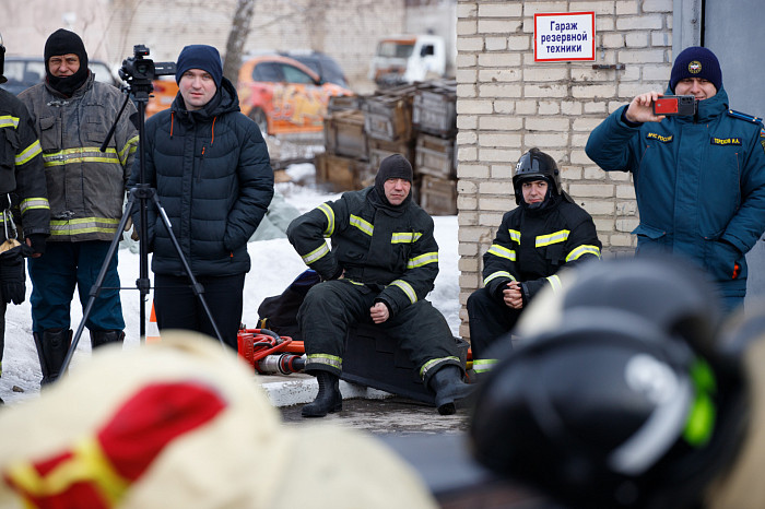 В Туле прошли соревнования среди спасателей по ликвидации последствий ДТП