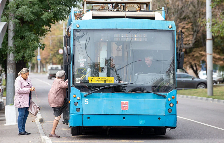 В Туле по ночам с 19 по 21 сентября изменится схема движения троллейбусов №5 и 7