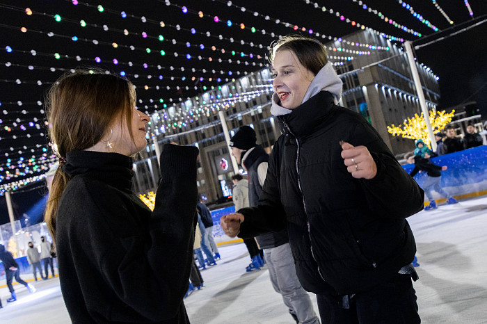 В Туле открылся Губернский каток: фоторепортаж