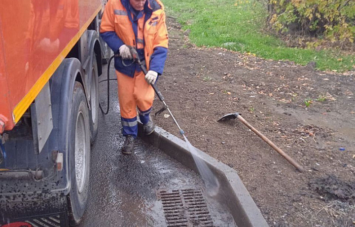 В Туле проверили работоспособность ливневой канализации