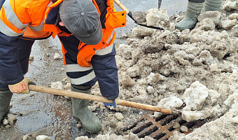 В Туле усилили очистку ливнёвок перед паводком