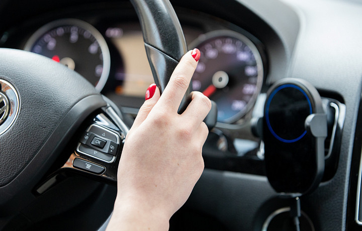 Россияне рассказали о необходимых вещах в автомобиле