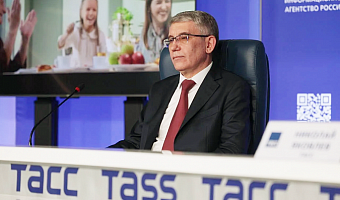 «Все национальные проекты должны быть нацелены на человека»: губернатор Дмитрий Миляев рассказал, почему Тульская область объявлена территорией семейного счастья