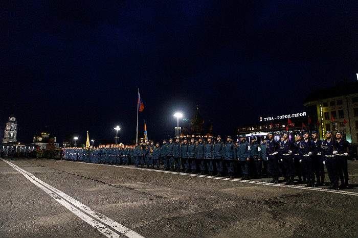 Первая репетиция Парада Победы прошла на площади Ленина в Туле